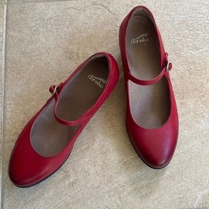 NWOT Loralie mary Jane shoes with hidden platform